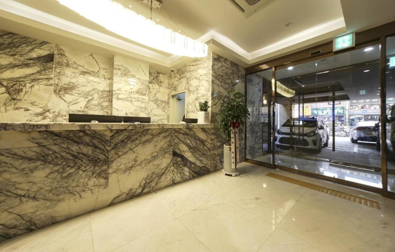 The Post Hotel Сеул Экстерьер фото
